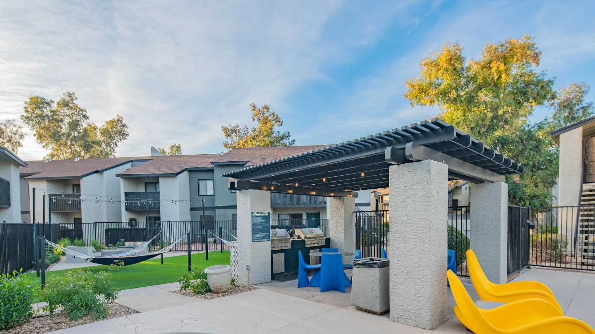 פיניקס Paradise Valley Village-Walk-Dine-Shop-Golf- C254