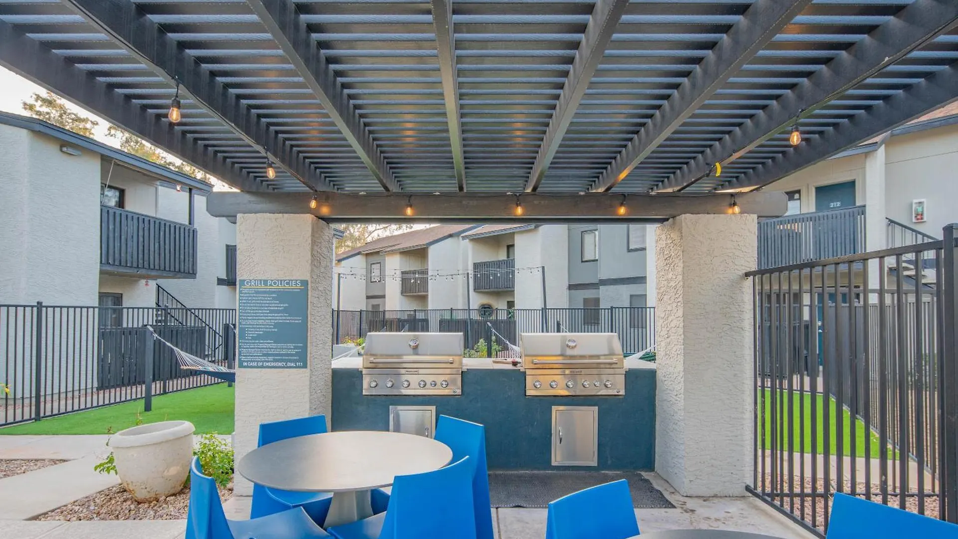 פיניקס Paradise Valley Village-Walk-Dine-Shop-Golf- C254