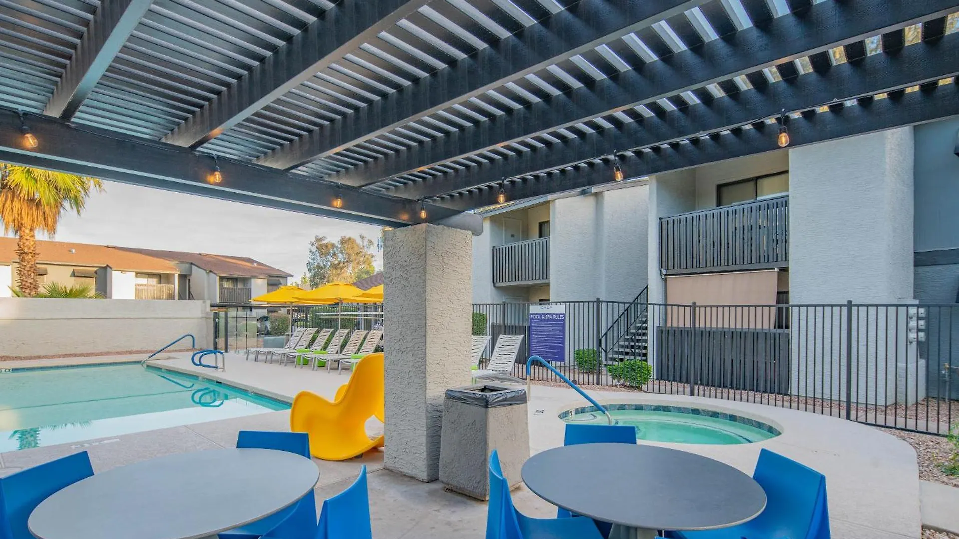 פיניקס Paradise Valley Village-Walk-Dine-Shop-Golf- C254